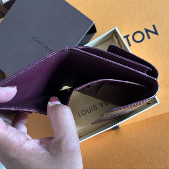 Louis Vuitton Compact wallet - Picture 2 of 3